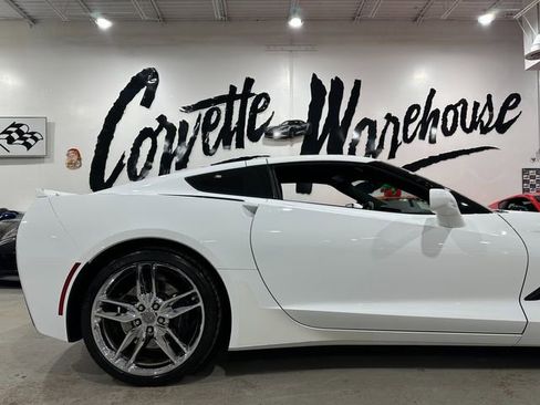 Used 2016 Chevrolet Corvette Stingray Coupe w/ 2LT Preferred Equipment Group image 4