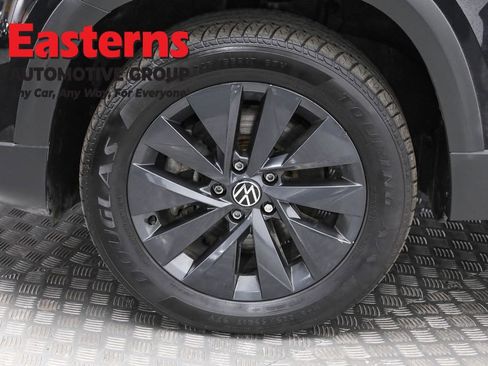 Used 2022 Volkswagen Taos S w/ IQ Drive S Package image 34