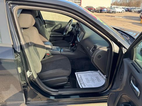 Used 2014 Dodge Charger R/T w/ Wheels & Tunes Group image 9