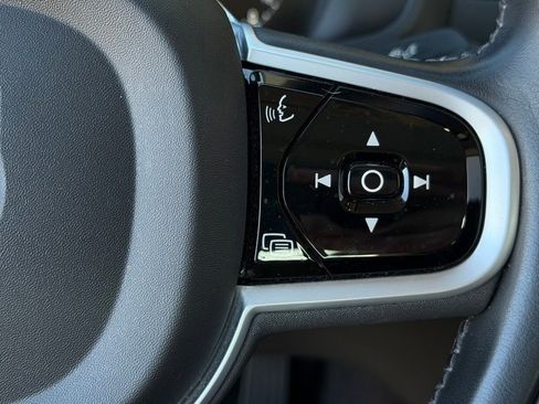 Used 2021 Volvo S60 T8 Inscription w/ Climate Package image 19