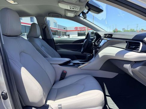 Certified 2020 Toyota Camry SE FWD image 13