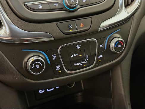 Used 2023 Chevrolet Equinox LT image 24