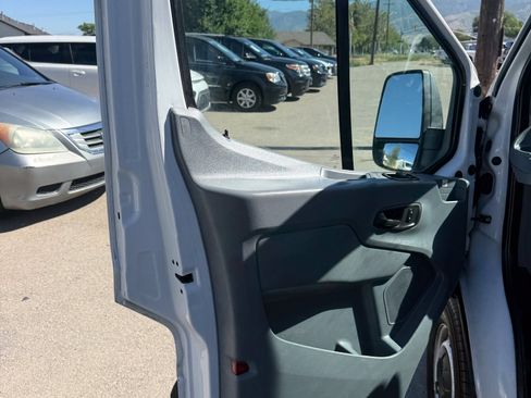 Used 2019 Ford Transit 250 148 Low Roof RWD image 22