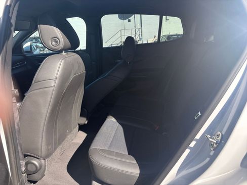 Used 2025 Buick Envista Preferred image 24