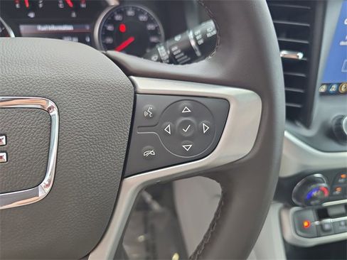 Certified 2023 GMC Acadia SLT image 27