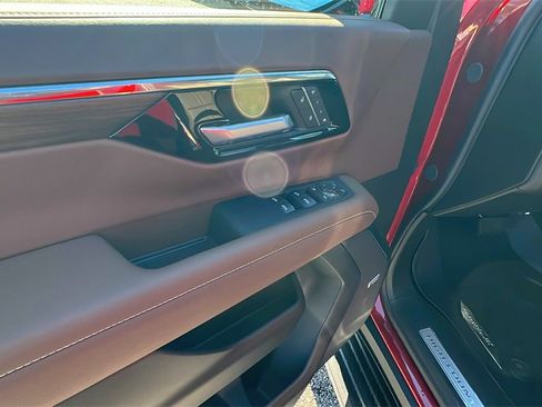 New 2026 Chevrolet Tahoe High Country w/ Sun And Tow Package image 12