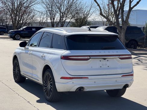 Certified 2022 Lincoln Corsair Reserve image 7