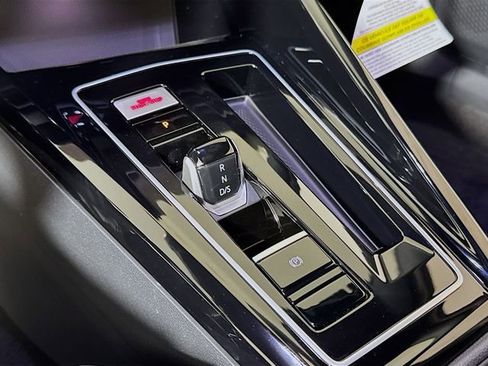 New 2026 Volkswagen GTI SE FWD image 11