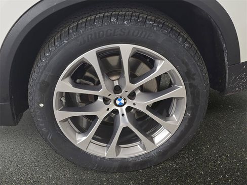 Certified 2024 BMW X5 xDrive40i w/ Premium Package image 35