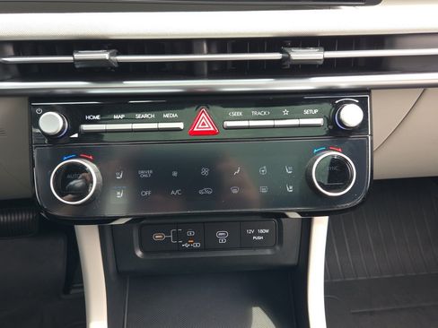 Used 2025 Hyundai Tucson Limited AWD/4WD image 14