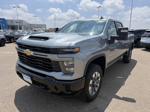 New 2026 Chevrolet Silverado 2500 Custom w/ Custom Value Package AWD/4WD image 5