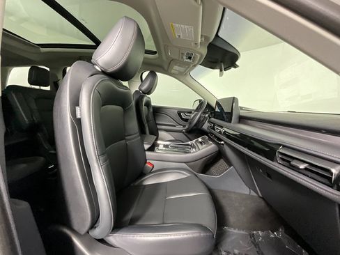 Used 2025 Lincoln Aviator 2WD image 20