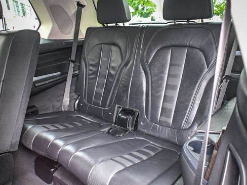 Used 2020 BMW X7 xDrive40i w/ Premium Package AWD/4WD image 14