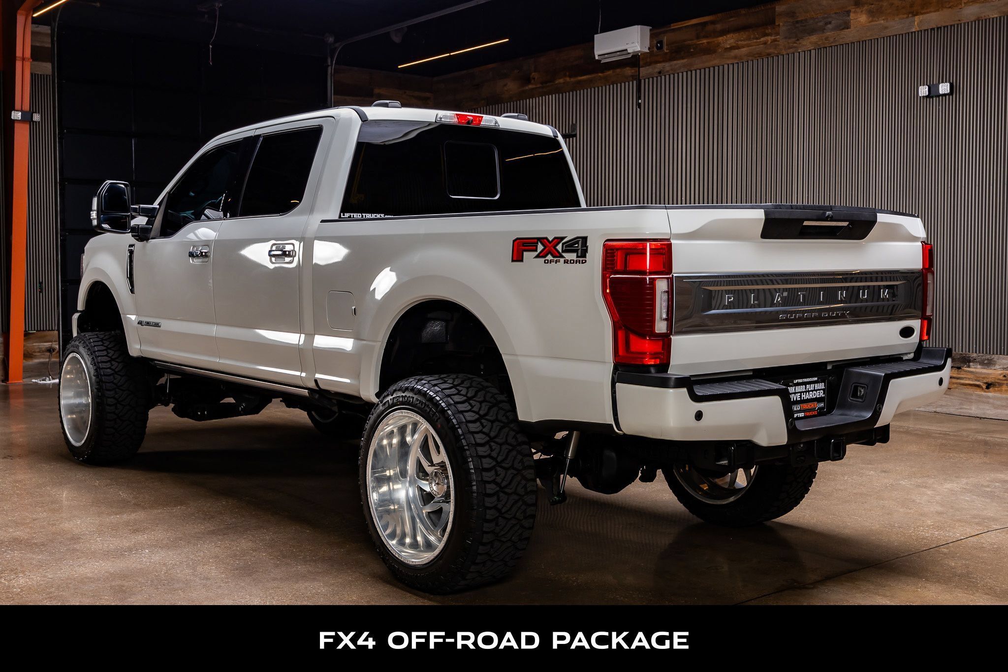 Used 2022 Ford F250 Platinum w/ FX4 Off-Road Package AWD/4WD image 6