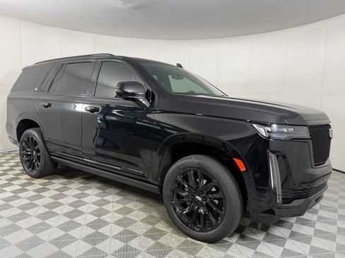 Certified 2024 Cadillac Escalade Sport Platinum w/ LPO, ONYX Package AWD/4WD image 11