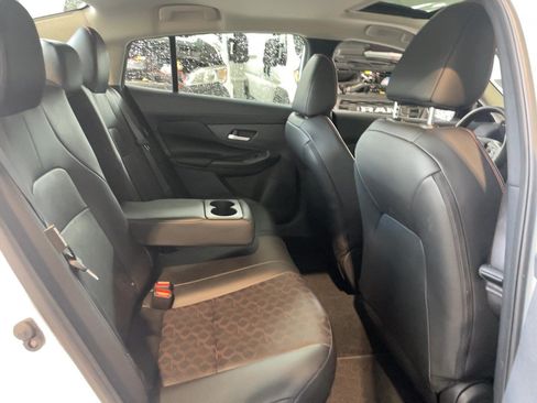 Used 2026 Nissan Sentra SR w/ SR Premium Package FWD image 22