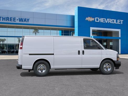 New 2026 Chevrolet Express 2500 w/ Driver Convenience Package RWD image 24
