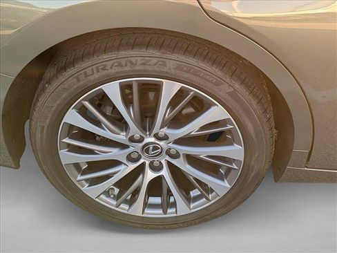 Used 2019 Lexus ES 350 w/ Premium Package FWD image 7