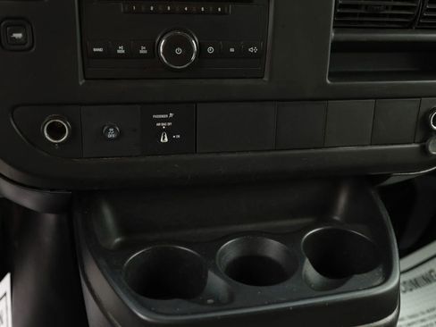 Used 2013 Chevrolet Express 2500 image 24