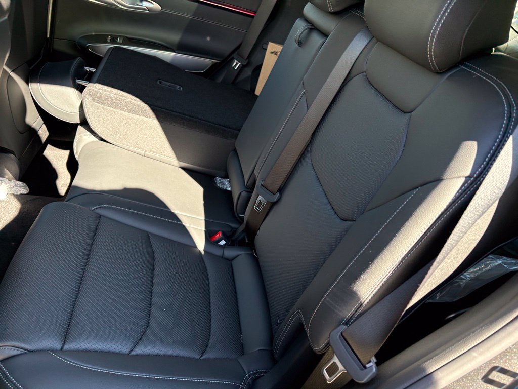 New 2027 Genesis GV70 2.5T Select AWD/4WD image 10