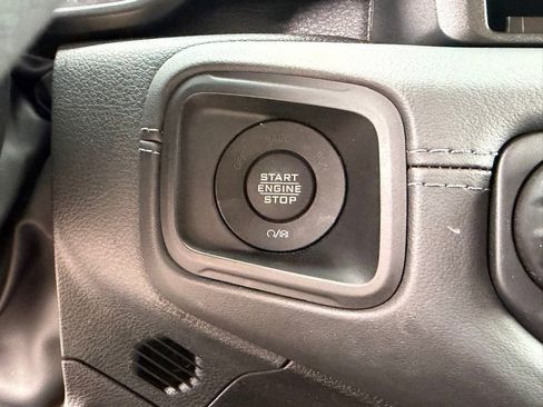Certified 2025 Jeep Wrangler Unlimited Sahara AWD/4WD image 30