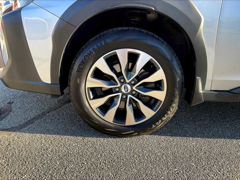 Used 2025 Subaru Outback Limited image 7