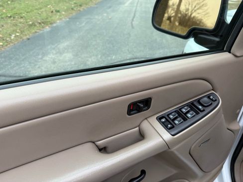 Used 2005 Chevrolet Silverado 2500 LS w/ Heavy-Duty Power Package image 15