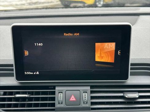 Used 2020 Audi Q5 e Premium Plus image 27