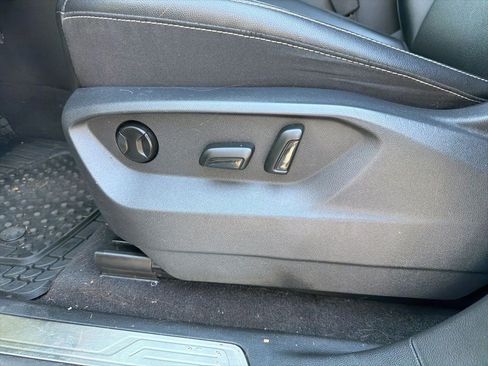 Used 2021 Volkswagen Atlas SE image 12