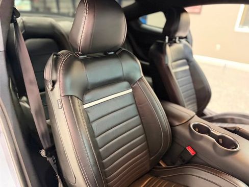Used 2022 Ford Mustang Mach 1 w/ Mach 1 Handling Package RWD image 32