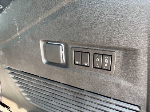 Used 2023 GMC Yukon Denali w/ Max Trailering Package image 9