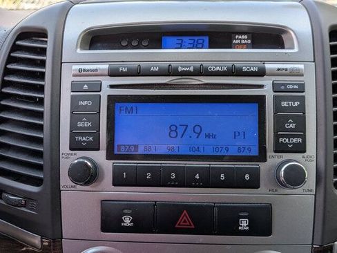 Used 2012 Hyundai Santa Fe GLS AWD/4WD image 23