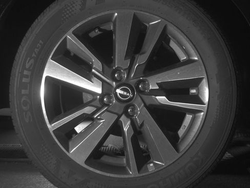 Used 2025 Nissan Versa SV image 15