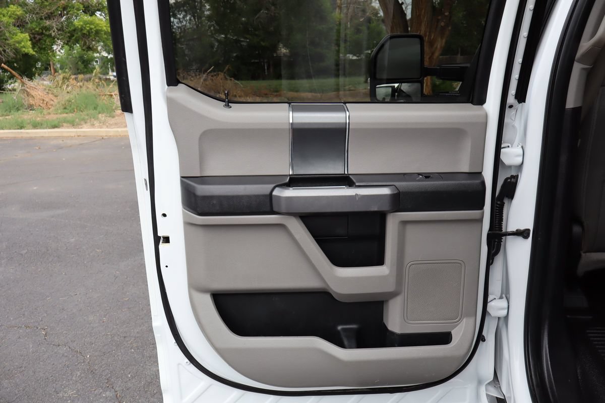 Used 2019 Ford F350 XLT w/ XLT Premium Package AWD/4WD image 24