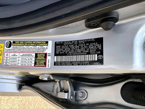 Used 2019 Toyota Camry LE FWD image 34