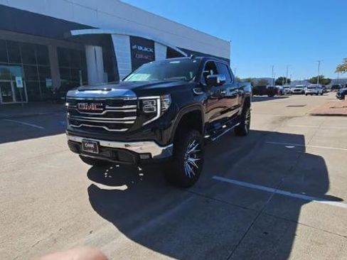 New 2026 GMC Sierra 1500 SLT image 38