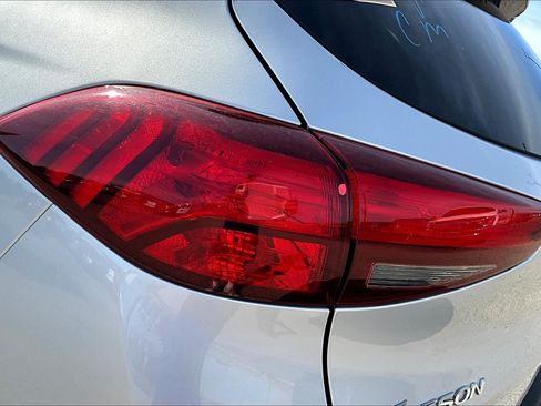 Used 2019 Hyundai Tucson SE w/ Cargo Package AWD/4WD image 28