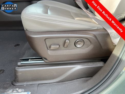 Used 2024 Chevrolet Suburban LT image 13