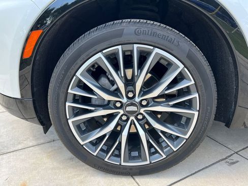 Used 2024 Cadillac XT4 Sport FWD image 24