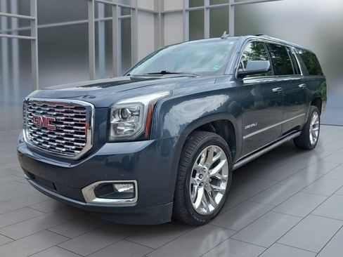 Used 2020 GMC Yukon XL Denali w/ Denali Ultimate Package AWD/4WD image 1
