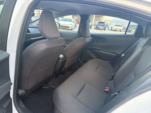 Certified 2025 Toyota Prius LE FWD image 27