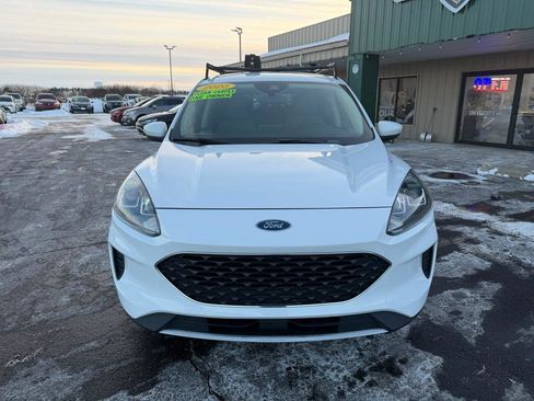 Used 2020 Ford Escape SE image 8