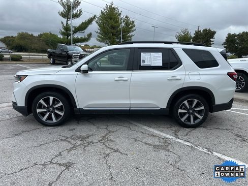 Used 2025 Honda Pilot Touring image 18