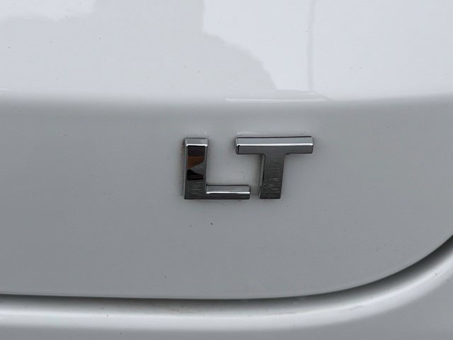 Certified 2025 Chevrolet Trax LT FWD image 18