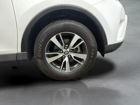 Used 2018 Toyota RAV4 XLE w/ All Weather Liner Package FWD image 25