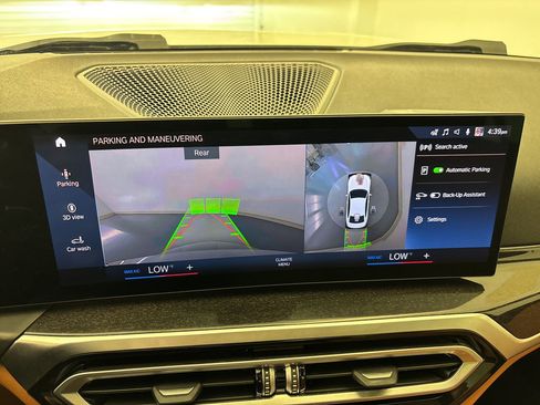 Used 2024 BMW 330i Sedan w/ Convenience Package image 28