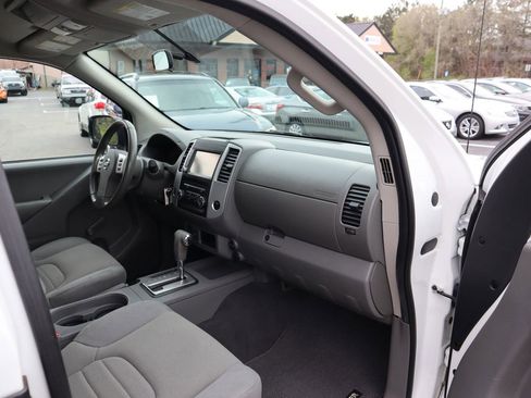 Used 2019 Nissan Frontier S RWD image 14