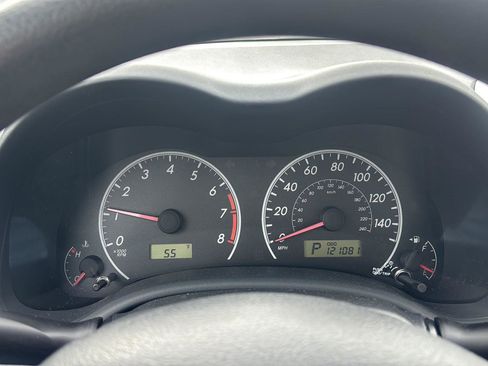 Used 2011 Toyota Corolla LE FWD image 3