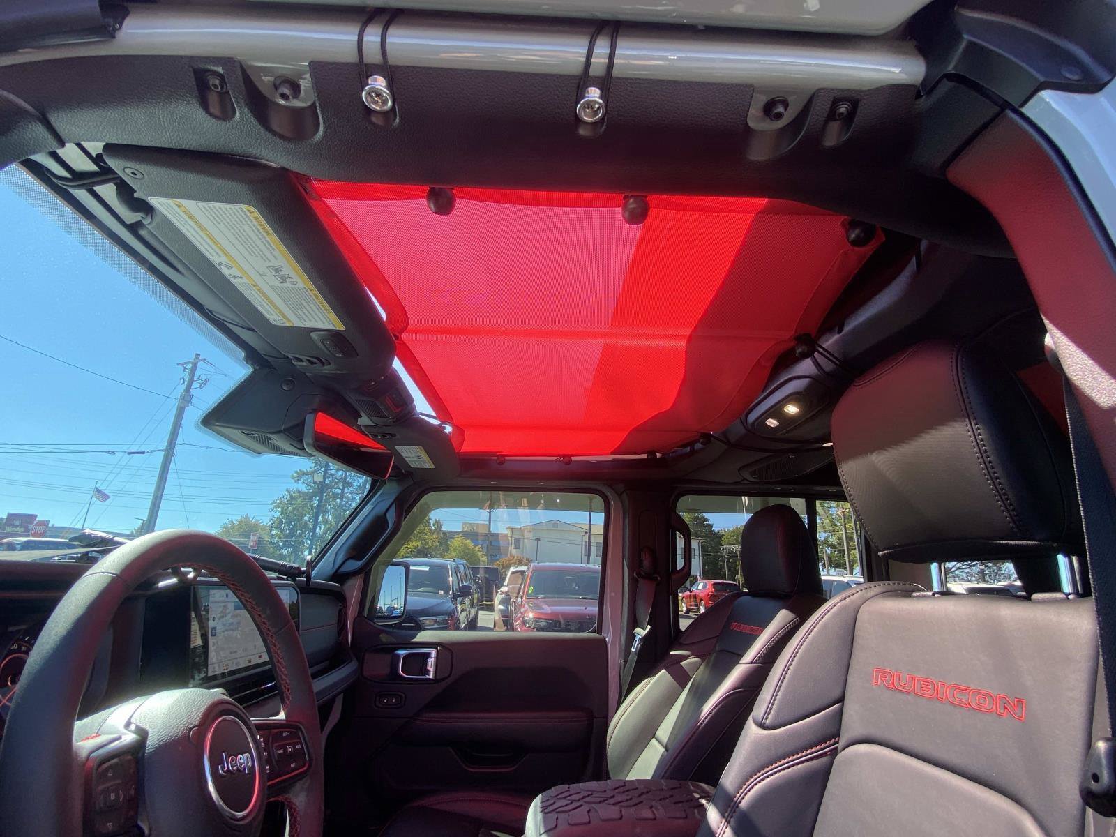 Used 2024 Jeep Wrangler Unlimited Rubicon AWD/4WD image 26