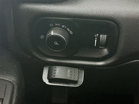 Used 2021 RAM 5500 Tradesman image 16